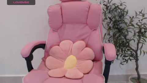 Angelina online show from February 2026 08:41:01 AM