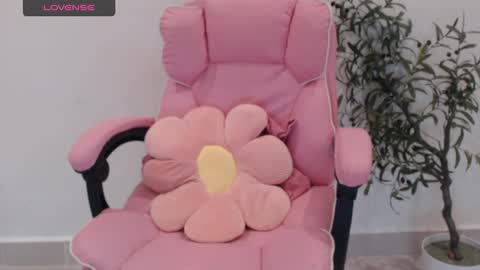 Angelina online show from February 2026 01:17:01 PM