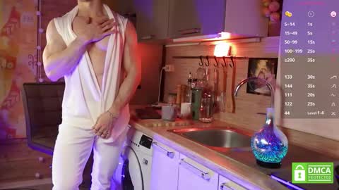 Snapshot of touch_of_eros chatting on November 2025 04:01:02 AM Paul online show from November 2025 04:01:02 AM