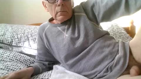 Snapshot of touche5656607203 chatting on April 2026 04:37:01 PM touche5656607203 online show from April 2026 04:37:01 PM