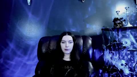 toxicdomme online show from May 2026 06:05:01 PM