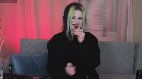 Snapshot of toxickittyy chatting on March 2026 09:18:01 PM toxickittyy online show from March 2026 09:18:01 PM