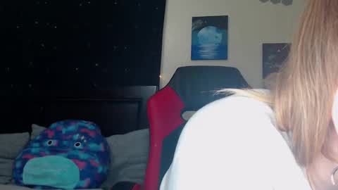 Lilly Miss Mistress Goddess Maam Queen Boss online show from January 2025 08:18:02 AM