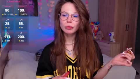 toxkiss online show from October 2025 11:00:01 AM