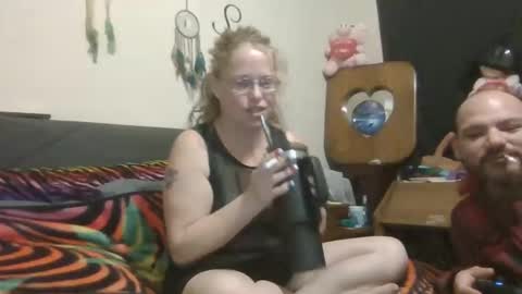 Snapshot of toybox1313 chatting on December 2025 09:20:01 PM mandy and joe online show from December 2025 09:20:01 PM