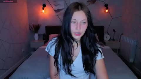 tracey_gill online show from June 2026 09:14:02 AM
