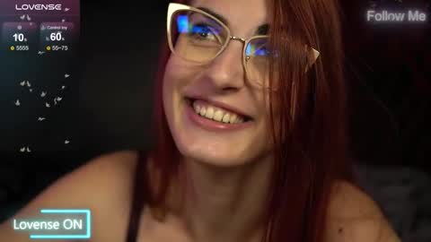 Tracy online show from October 2025 08:42:02 PM