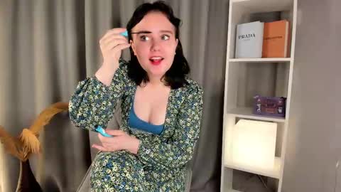 Snapshot of tracylilith chatting on December 2025 01:27:02 PM Call me Tracy online show from December 2025 01:27:02 PM