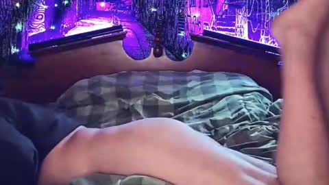 Snapshot of trailer_made chatting on October 2025 09:57:02 PM Ethan Nash online show from October 2025 09:57:02 PM