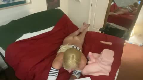 Snapshot of trannytush69 chatting on December 2024 08:16:01 AM USA GURL online show from December 2024 08:16:01 AM