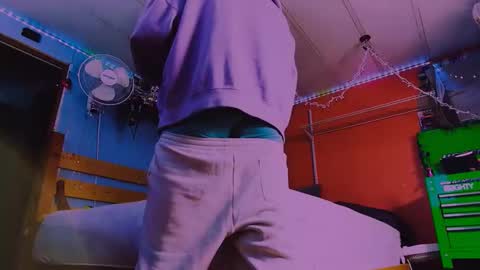 Snapshot of trashyandsassy chatting on February 2026 12:55:01 AM Over Acheiver online show from February 2026 12:55:01 AM