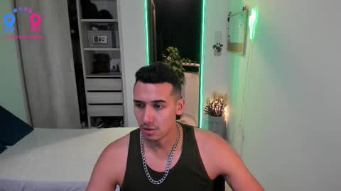Snapshot of travis_bakerr chatting on September 2025 11:26:02 PM travis bakerr online show from September 2025 11:26:02 PM