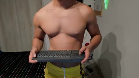 travis bakerr online show from May 2026 12:08:02 AM