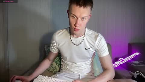 Travis online show from June 2026 09:06:02 AM
