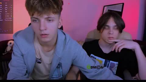 Snapshot of travis_wolf_ chatting on October 2025 06:39:01 PM Travis online show from October 2025 06:39:01 PM