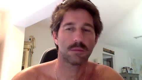 Snapshot of traviskenn chatting on September 2025 11:57:01 AM TravisKenn online show from September 2025 11:57:01 AM