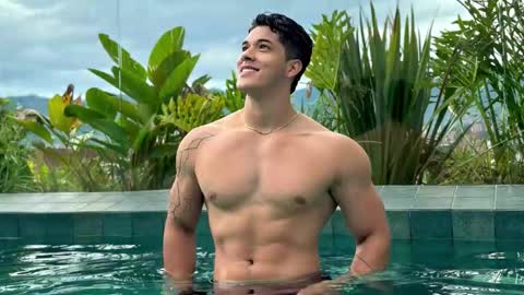 Snapshot of traviss_joplin chatting on September 2025 05:50:01 PM Travis online show from September 2025 05:50:01 PM