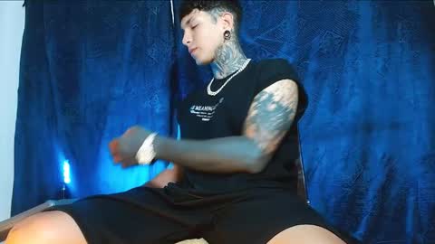 TRAV - INDEPENDENT MODEL online show from January 2025 12:04:02 AM