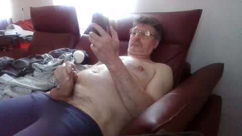 trebgeis1 online show from April 2026 04:34:02 PM