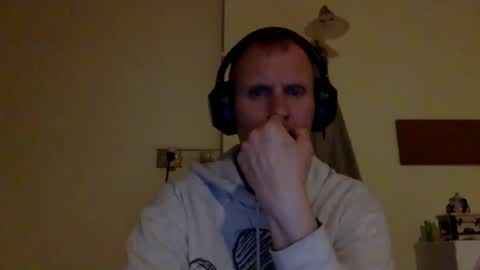 trebo00788 online show from February 2025 07:10:01 PM