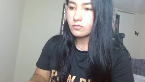 Snapshot of trebol_4 chatting on April 2026 07:25:01 PM trebol_4 online show from April 2026 07:25:01 PM