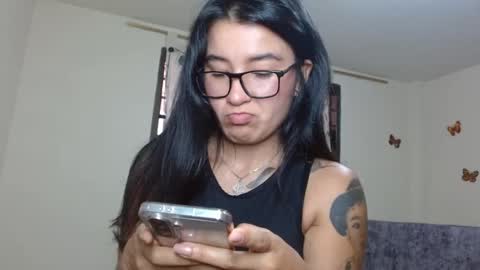 Snapshot of trebol_4 chatting on April 2026 08:09:02 PM trebol_4 online show from April 2026 08:09:02 PM