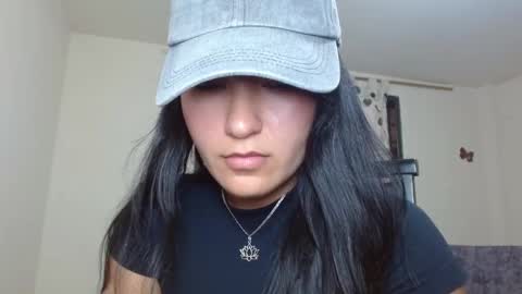 Snapshot of trebol_4 chatting on April 2026 09:06:02 PM trebol_4 online show from April 2026 09:06:02 PM