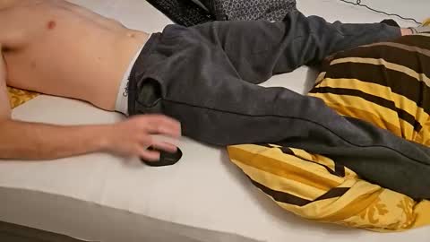 Snapshot of tree1989 chatting on February 2026 09:59:02 PM tree1989 online show from February 2026 09:59:02 PM