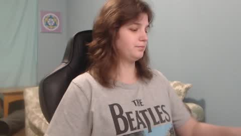 TreeJeanne online show from December 2024 01:33:01 PM