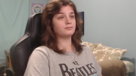 TreeJeanne online show from December 2024 04:38:01 PM