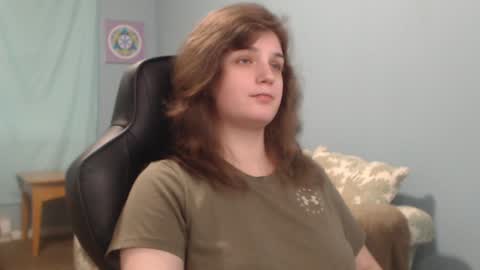 TreeJeanne online show from December 2024 07:21:02 PM