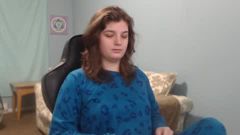 TreeJeanne online show from December 2024 02:53:01 PM