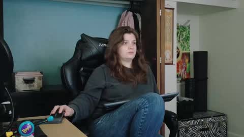 TreeJeanne online show from September 2025 03:33:01 PM