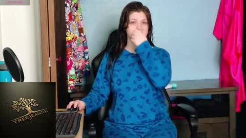 Snapshot of treejeanne chatting on March 2026 12:02:01 AM TreeJeanne online show from March 2026 12:02:01 AM