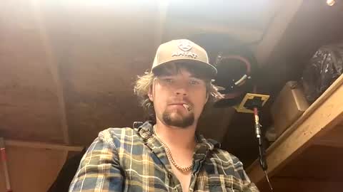 treeman817 online show from April 2026 04:40:02 PM