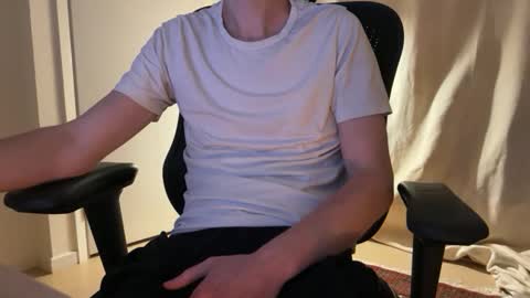 TreeOfLove online show from November 2025 04:51:01 PM