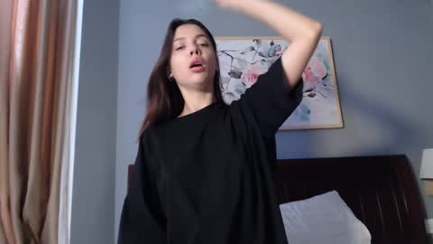 Sarah And Jon online show from March 2025 06:04:02 AM