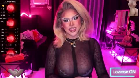 Jade online show from October 2025 12:01:02 PM