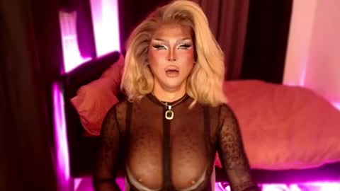 Jade online show from December 2025 08:41:02 AM