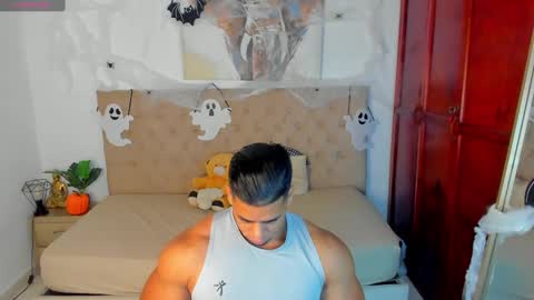 Snapshot of trevor_vinc chatting on October 2025 12:30:01 PM trevor online show from October 2025 12:30:01 PM