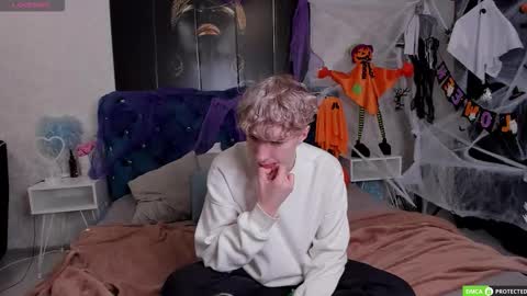 TrevorBenson online show from October 2025 03:07:02 AM