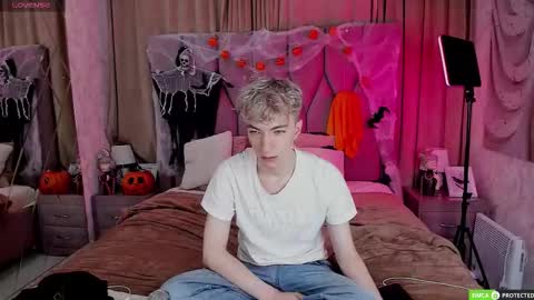 TrevorBenson online show from October 2025 03:21:02 AM