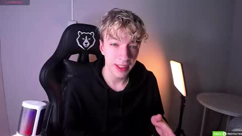 TrevorBenson online show from December 2025 03:34:01 AM