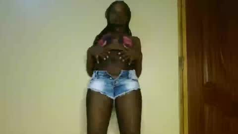 trey_queens online show from June 2026 05:56:02 PM