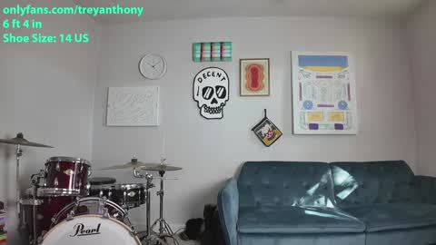 Snapshot of treyanthony chatting on January 2025 04:44:01 PM decentanthony online show from January 2025 04:44:01 PM