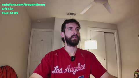 Snapshot of treyanthony chatting on January 2025 02:21:01 PM decentanthony online show from January 2025 02:21:01 PM