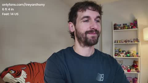 Snapshot of treyanthony chatting on January 2025 04:24:01 PM decentanthony online show from January 2025 04:24:01 PM