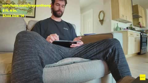 Snapshot of treyanthony chatting on March 2025 04:40:02 PM decentanthony online show from March 2025 04:40:02 PM
