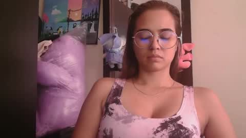 triana_bell online show from May 2026 05:39:01 PM