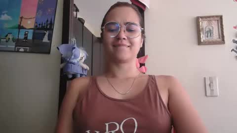 triana_bell online show from May 2026 04:56:02 PM
